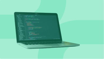 Ordinateur portable dont l'écran affiche des lignes de code